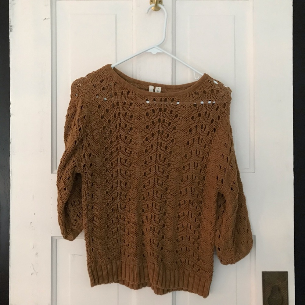 Large-knit sweater